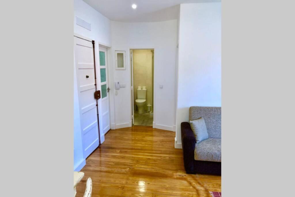 32 2 - Heart Of Lisbon Private Apartment, Bairro Alto Eksteriør bilde